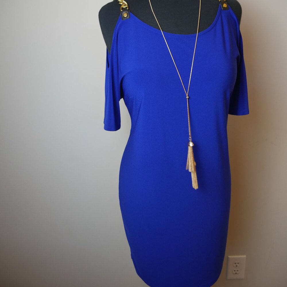 Emma & Michele Scoop Neck Chain Cold Shoulder Short Sleeve Dress